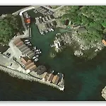 بيت للعطل Exceptional 2 Meters From The Sea, Possible To Rent Boat, Bekkjarvik, 60 Km From Bergen *