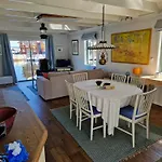 بيت للعطل Exceptional 2 Meters From The Sea, Possible To Rent Boat, Bekkjarvik, 60 Km From Bergen
