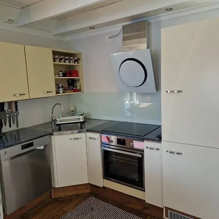 بيت للعطل Exceptional 2 Meters From The Sea, Possible To Rent Boat, Bekkjarvik, 60 Km From Bergen